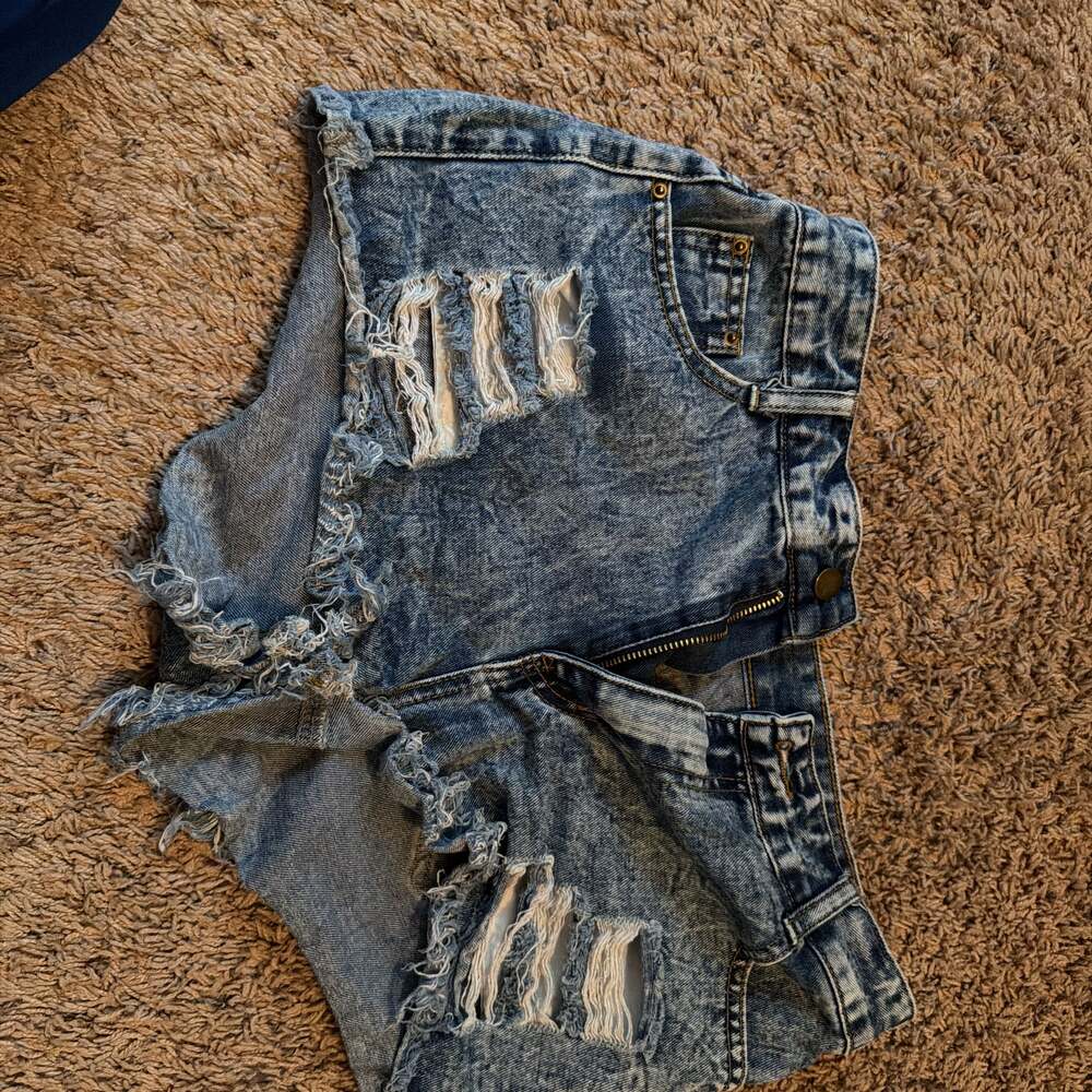 Forever 21 Light Wash Distressed Denim Shorts